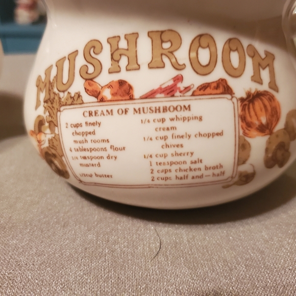 Vintage soup mugs with recipe on them. - Picture 5 of 8